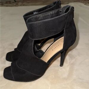 Lauren Conrad Black Faux Suede Heels- Size 10